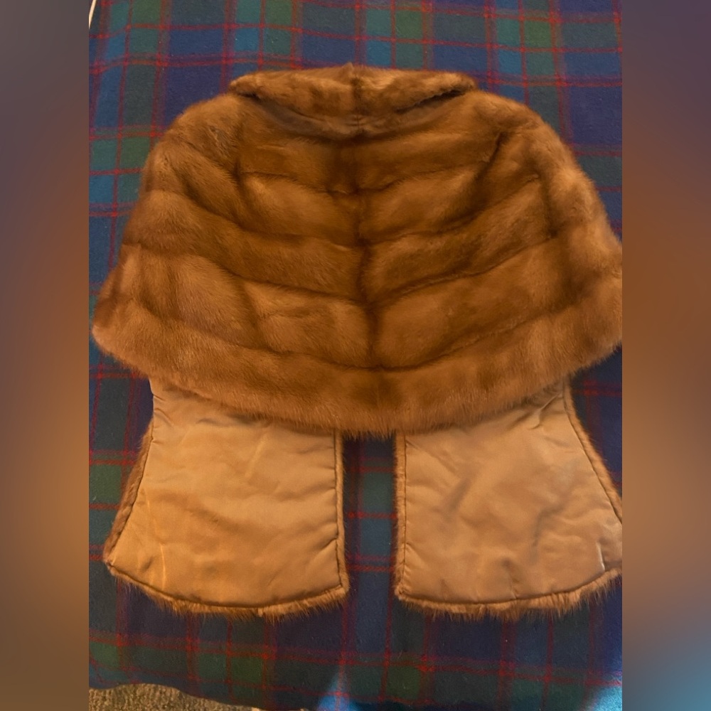 Vintage Hand Stitched Fur Stole - Picture 2 of 8